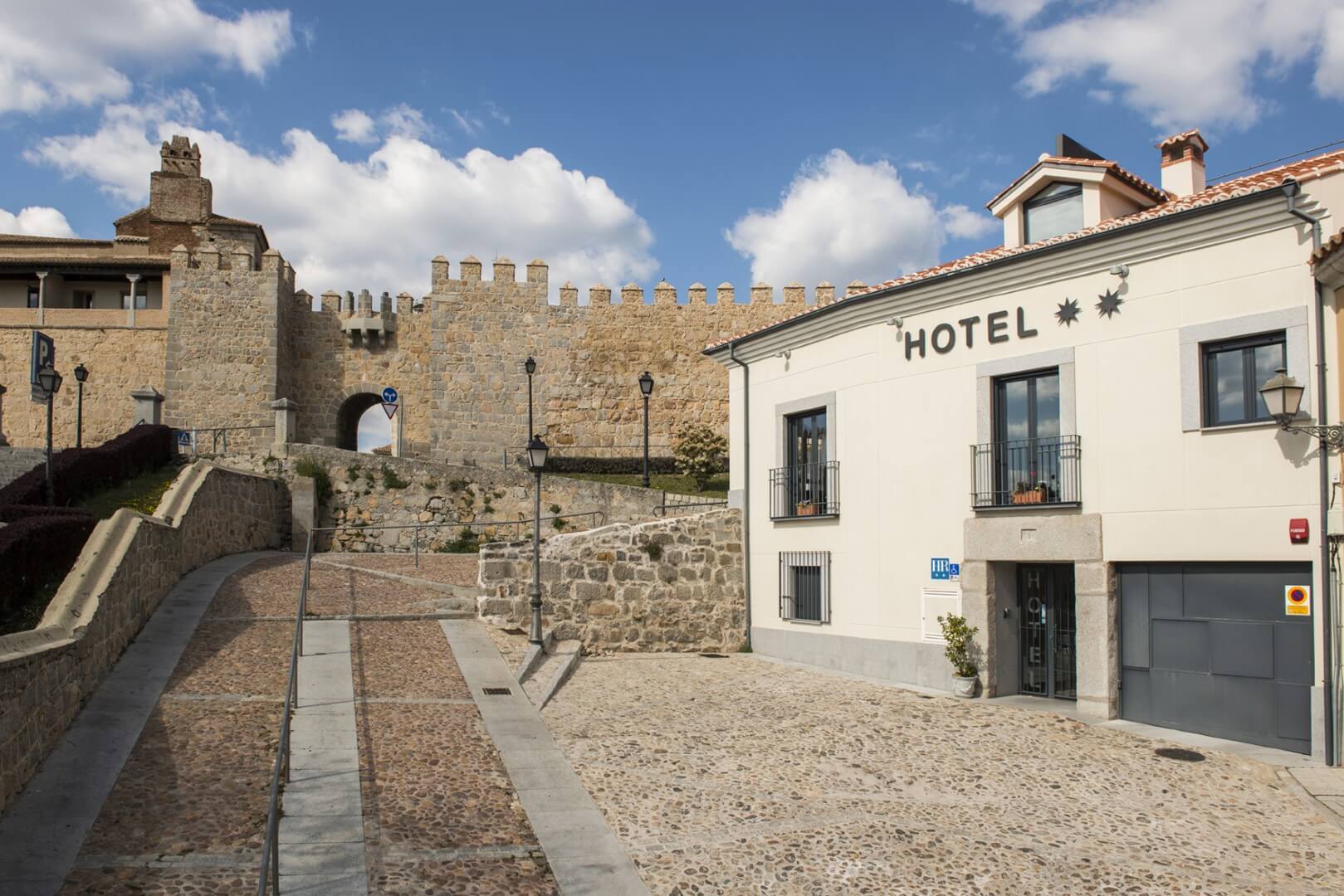 hotel puerta de la santa - hotel en ávila