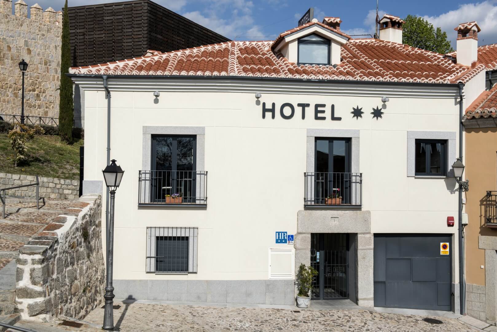 hotel puerta de la santa - hotel en ávila